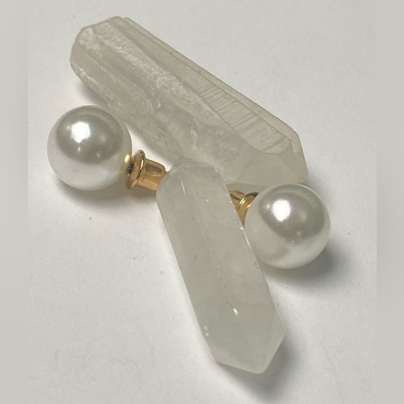 🎈Sale 🎈2 for $10 NWOT never worn faux pearl round ball post earrings church - Picture 1 of 5